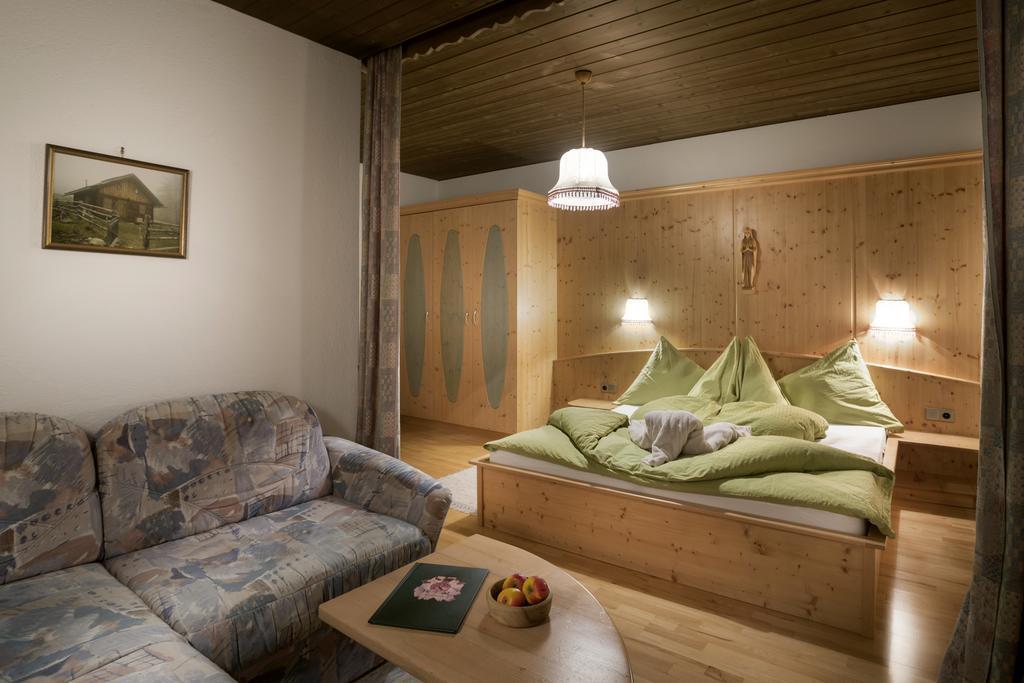Straganzhof Villa Iselsberg ภายนอก รูปภาพ